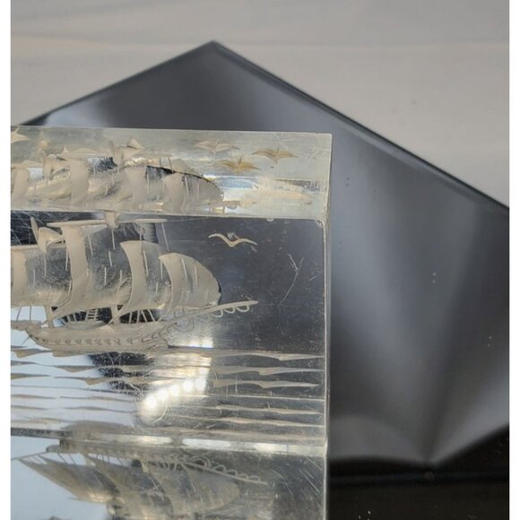 Vintage Reverse Carved Lucite Sailing Ship Boat Etching Paperweight Acrylic - Picture 3 of 8